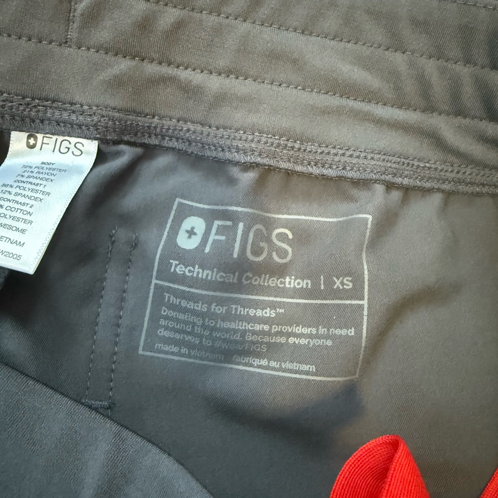 Figs Zamora Jogger Scrub Pants - Picture 3 of 4